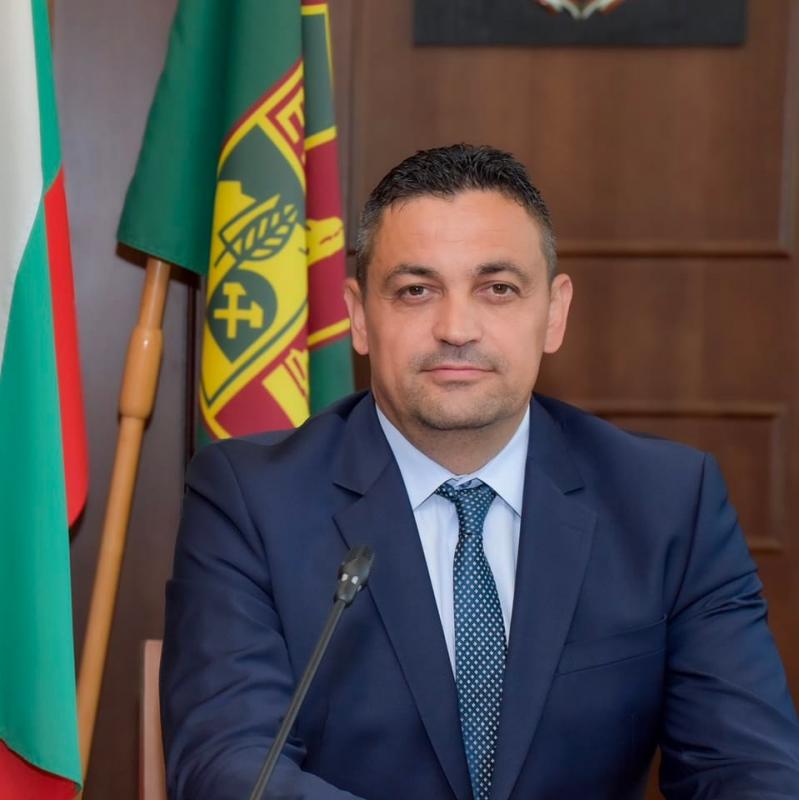 Поздравителни адреси академична 2026/2027