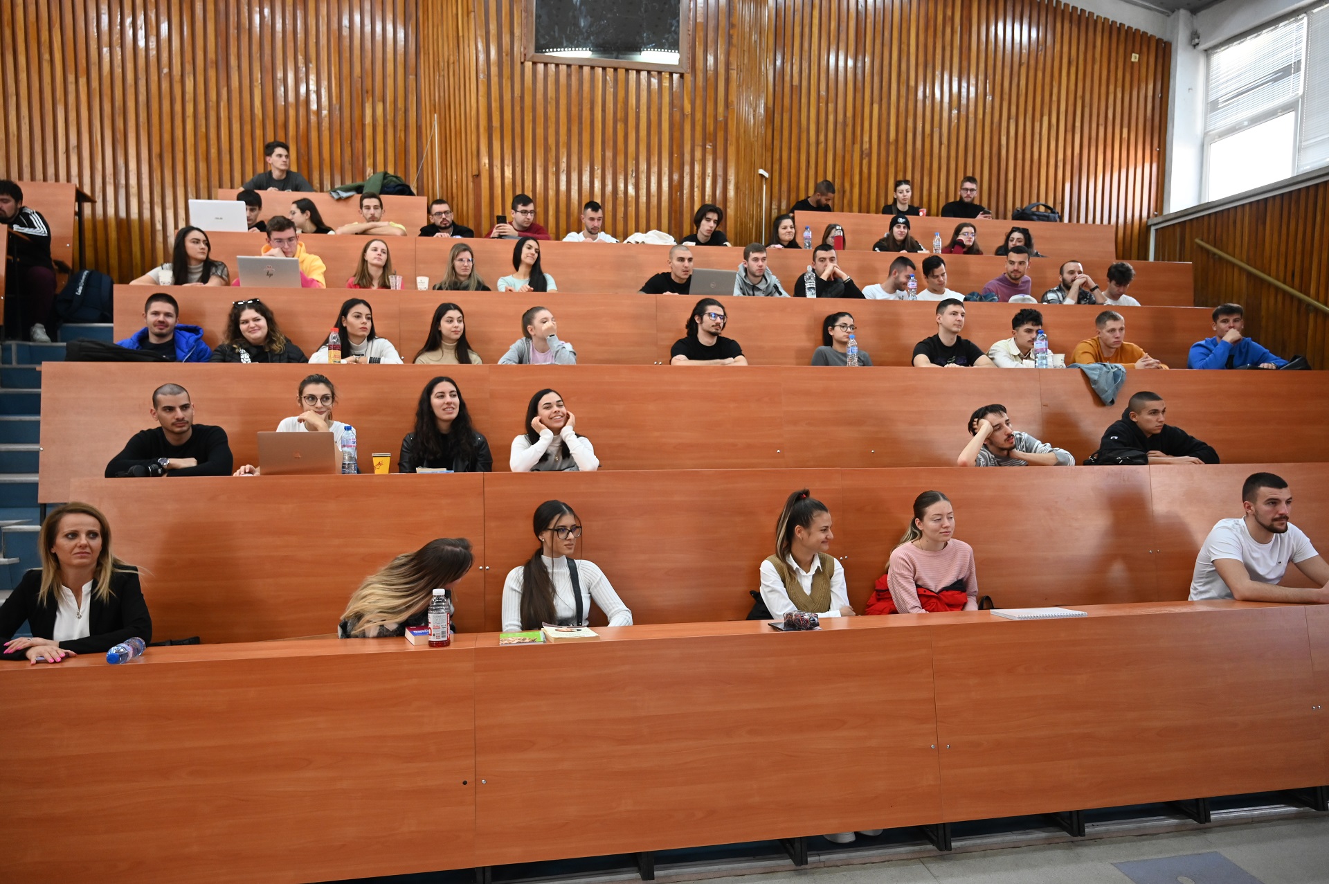 Jonathan Bayat, Administrative Affairs Counselor at the U.S. Embassy in Bulgaria, delivered a public lecture about the marketing to domestic audiences to students of specialitites Marketing and Marketing and Strategic Planning taught in English.