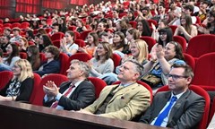 унсс-е-домакин-на-шестото-издание-на-националния-турнир-по-английска-реч-и-дебат