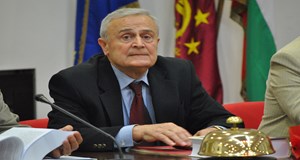 Жива памет / Проф. д.ик.н. Васил Манов
