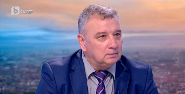 Ректорът на УНСС проф. д-р Димитър Димитров за стрелбата в САЩ: Никой не може да осигури 100% защита