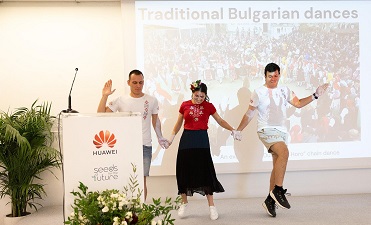 Наша студентка взе участие в обучението по програма на Huawei в Рим