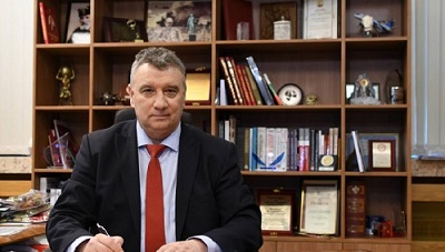Ректорът на УНСС проф. д-р Димитър Димитров: Отпадането на таксите е решение на парче