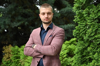 Калоян Стефанов, председател на Студентския съвет:  УНСС търси място за 1200 души