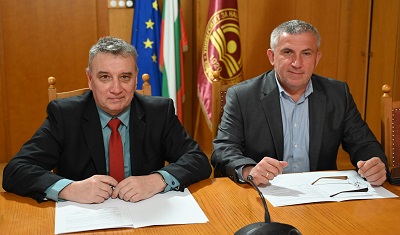 УНСС и „Сървис Центрикс“ ООД подписаха меморандум за стратегическо партньорство