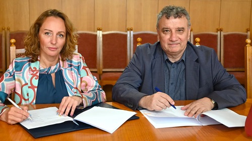 УНСС и ББР подписаха меморандум за сътрудничество в подкрепа на реализацията на младите хора