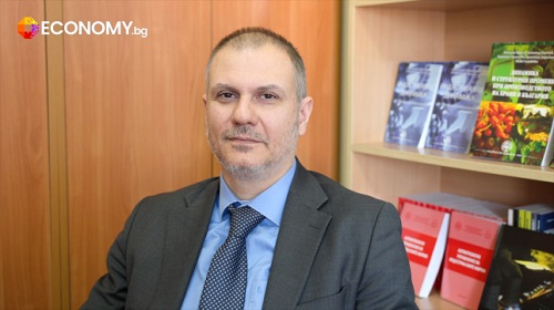 Преподавателите в България: проф. д.н. Николай Щерев, УНСС: Студентите не са само слушатели, те са елемент в образователния процес