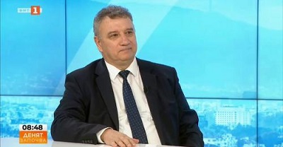 Ректорът проф. д-р Димитър Димитров: УНСС провежда изпитите си самостоятелно и го прави с цел да привлича качествени студенти