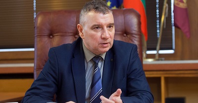 Проф. д-р Димитър Димитров, ректор на УНСС: Слагаме висока бариера за влизане в специалност „Педагогика" в УНСС