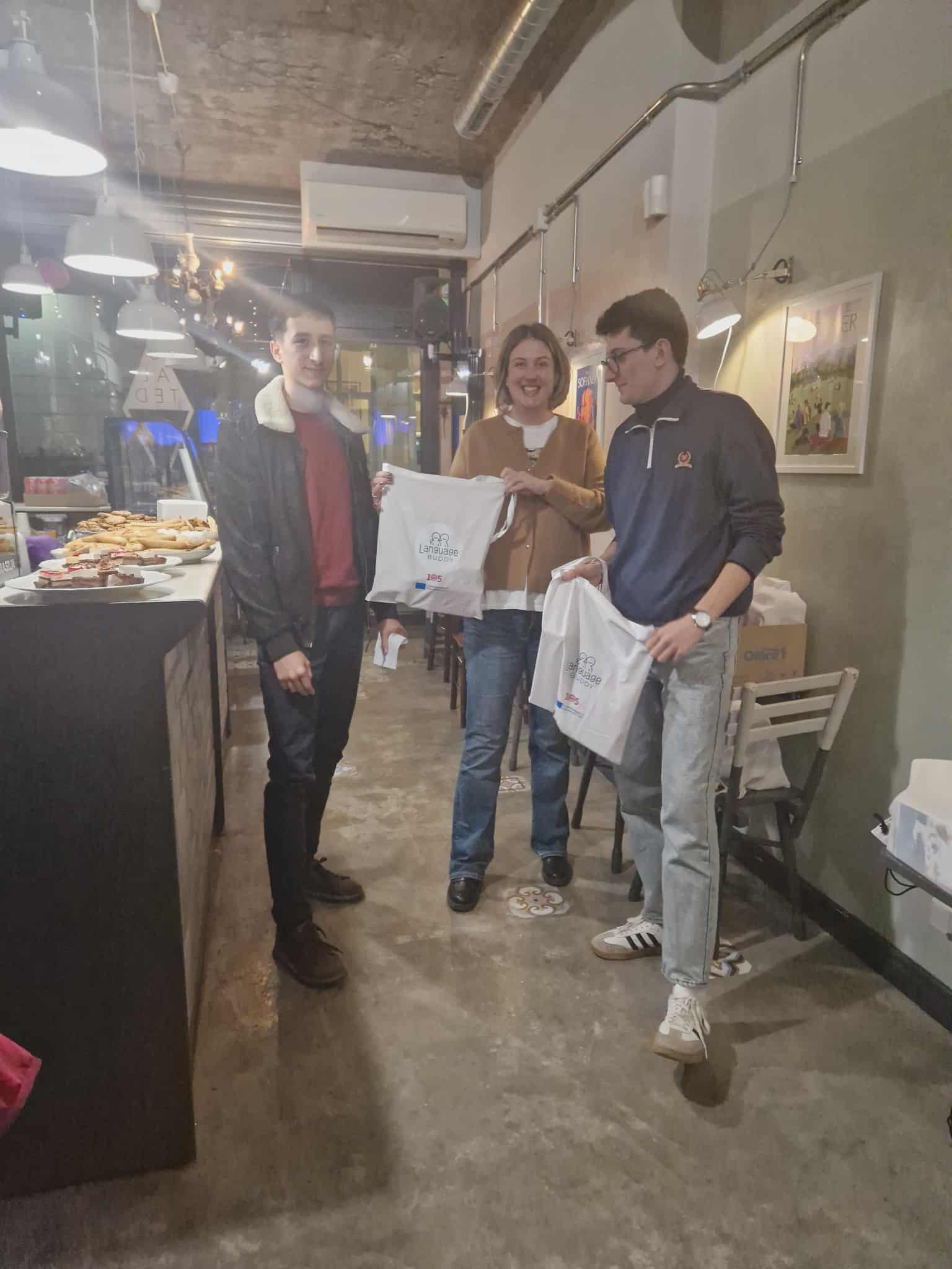 rcmr_0e15c_2f94c383-4e3a-4911-b436-66bccf9e558b.jfif